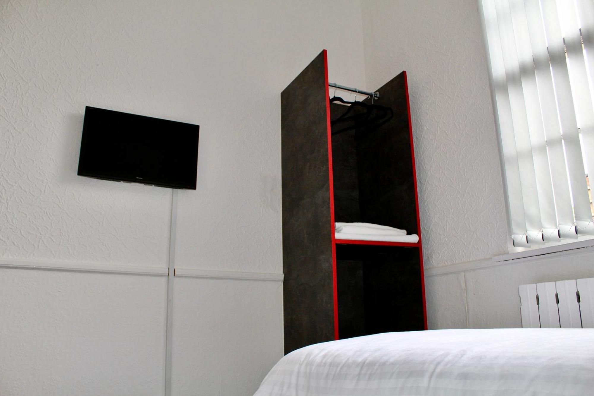 The Station Aparthotel Dudley Room photo