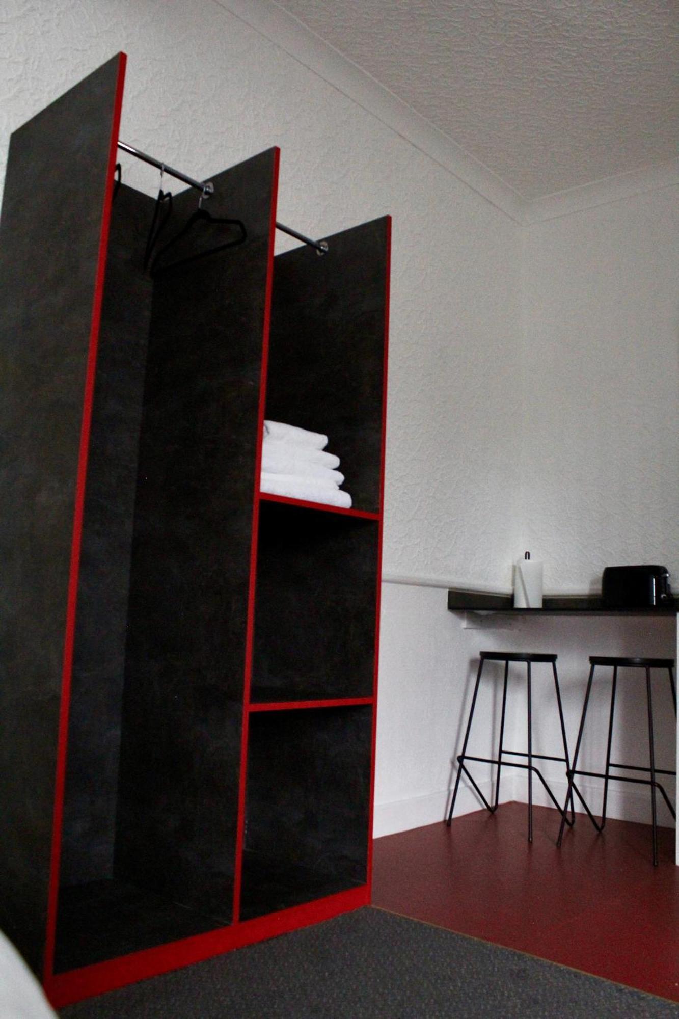 The Station Aparthotel Dudley Room photo